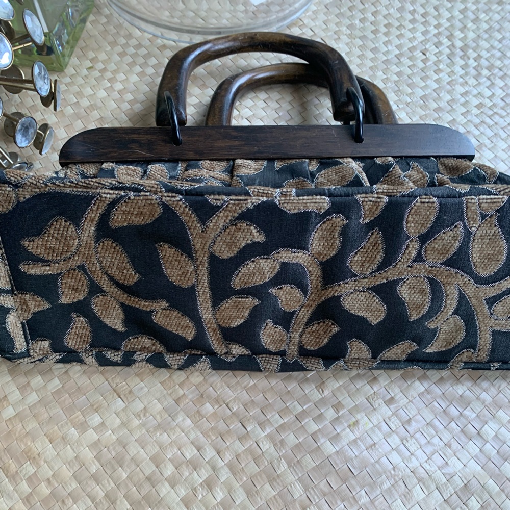 Beautiful Party Handbag - Picture 3 of 5